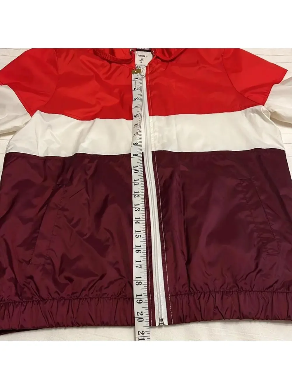 Forever 21 Colorblock Windbreaker Jacket Red Burgundy White Hooded Women's Small